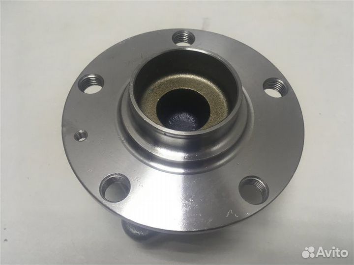 Ступица задняя подшипник ступичный Audi A6 C6 4F