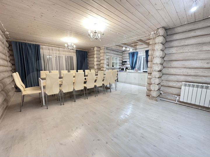 Дом 180 м² на участке 15 сот.