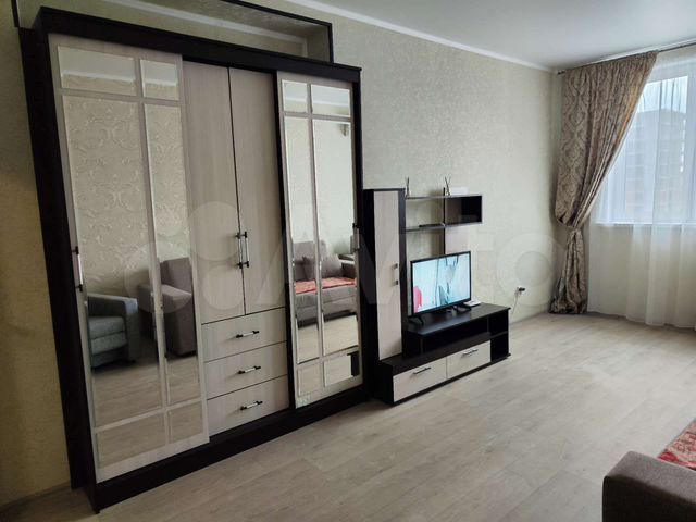 2-к. квартира, 55 м², 9/17 эт.