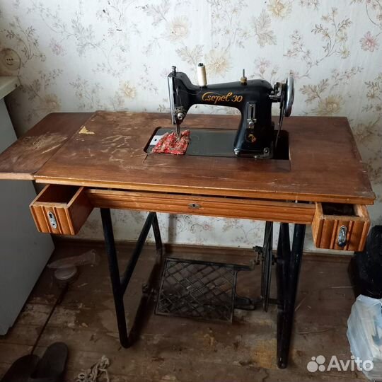 Швейная машинка Чепель 30