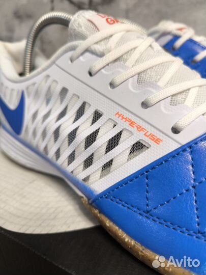 Футзалки Nike Lunar Gato