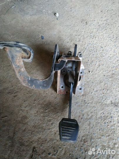 Педальный узел Ford Focus 1 1.8 2003