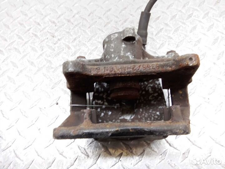 Суппорт задний правый Audi A8 D3