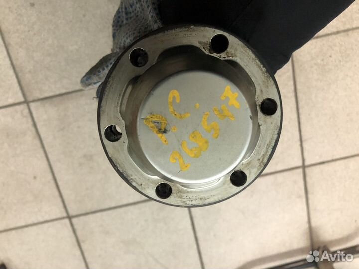 Привод (полуось) передняя VW Touareg NF 10-18