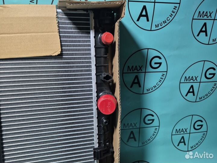 Радиатор охлаждения BMW G30 G11 G32 B46D B48D B58C