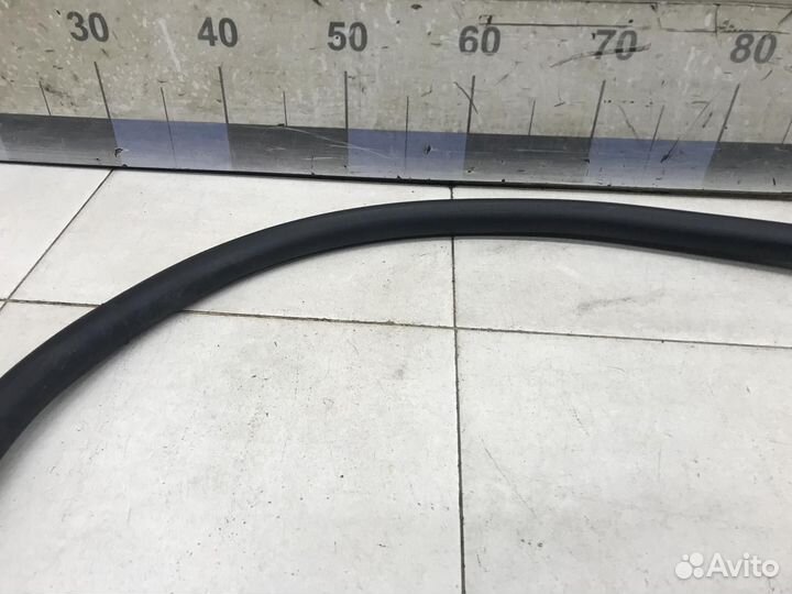 Уплотнитель (внутри) Octavia (A5 1Z) 2004-2013