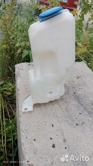 Бачок омывателя Skoda Octavia Tour (1U, A4)