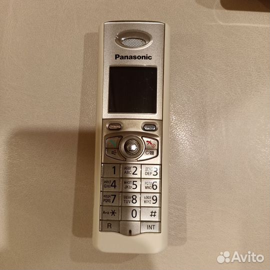 Телефон Panasonic KX-TG8205RU