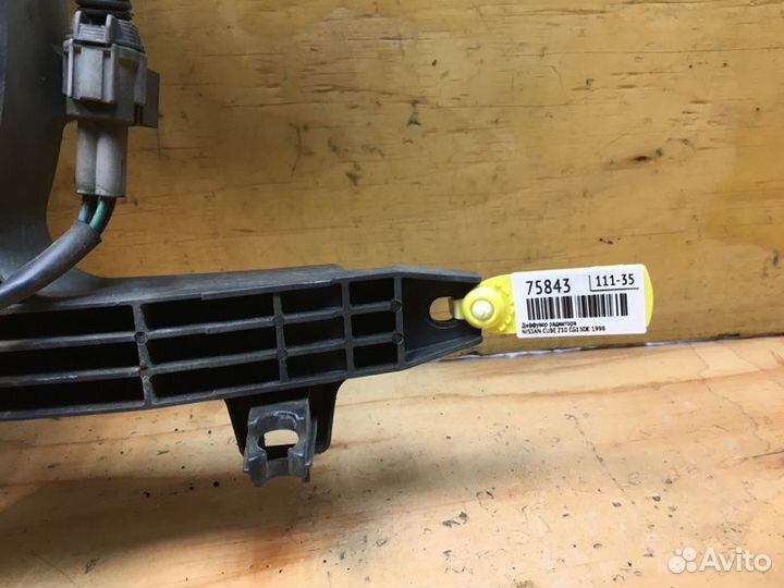 Диффузор радиатора Nissan Cube Z10 CG13DE 1998