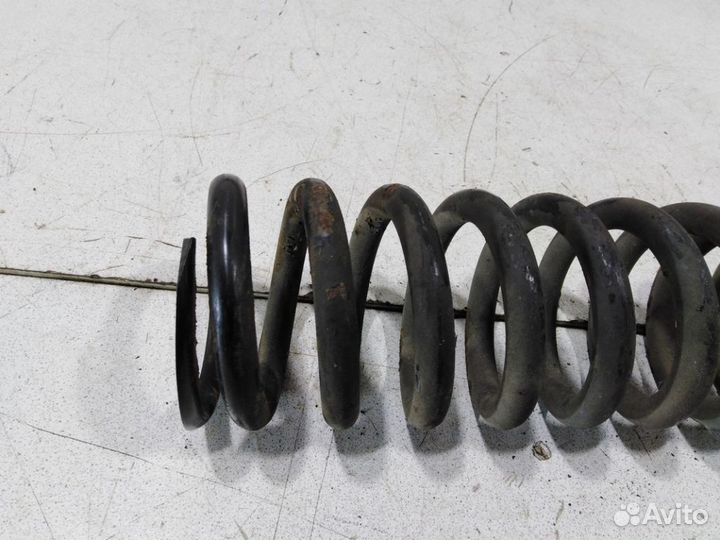 Пружина задняя Мерседес