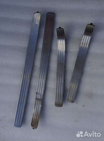 Накладки порогов Фольксваген Туарег