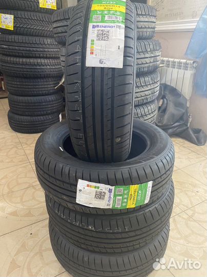 Kapsen Headking S2000 215/50 R17 95W