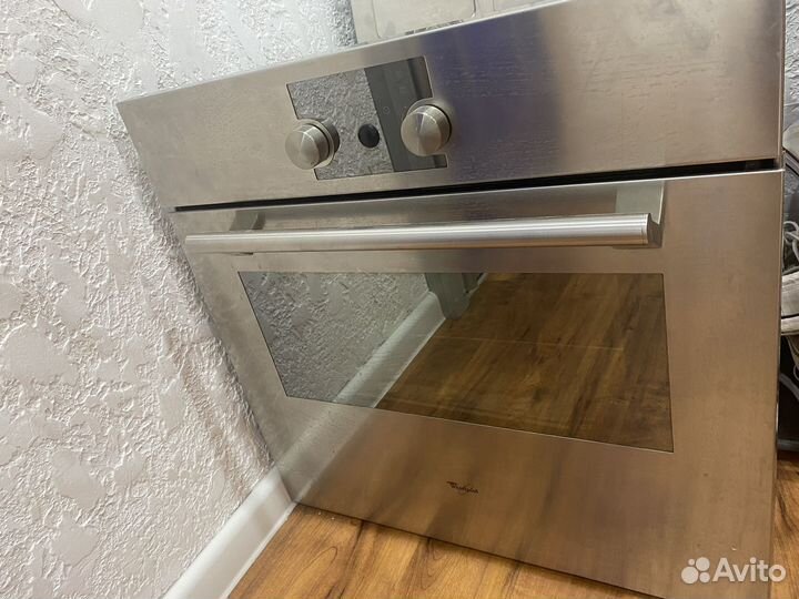 Электрический духовой шкаф и газовая панель