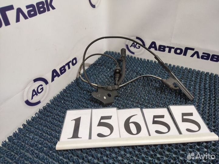 Датчик ABS Toyota Auris