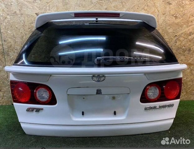 Дверь багажника Тойота Калдина