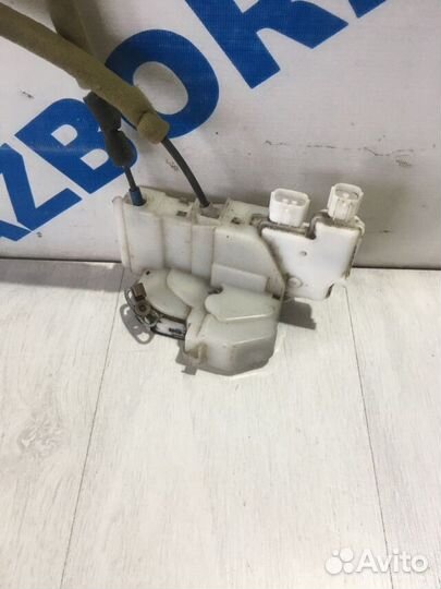 Замок двери honda accord 7 2.4 ат седан