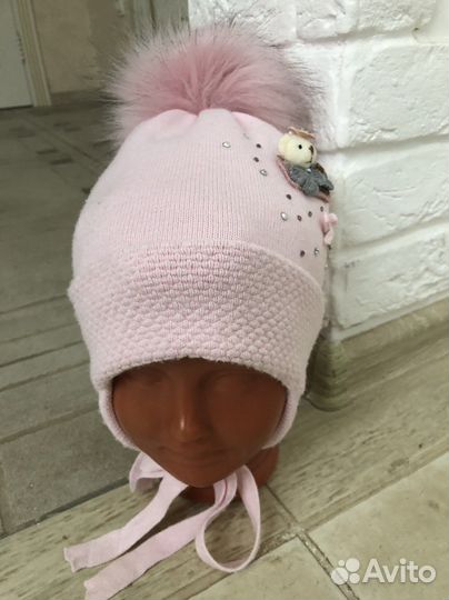 Теплая осенняя шапка на 3 года для девочки