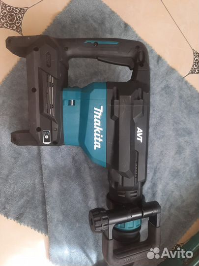 Makita HM002