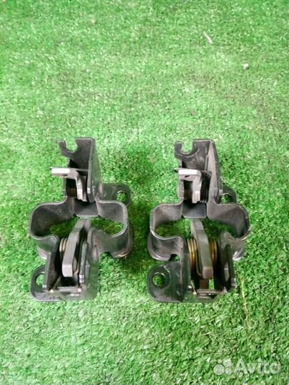 Замок капота (комплект) Mercedes-Benz S320 W220