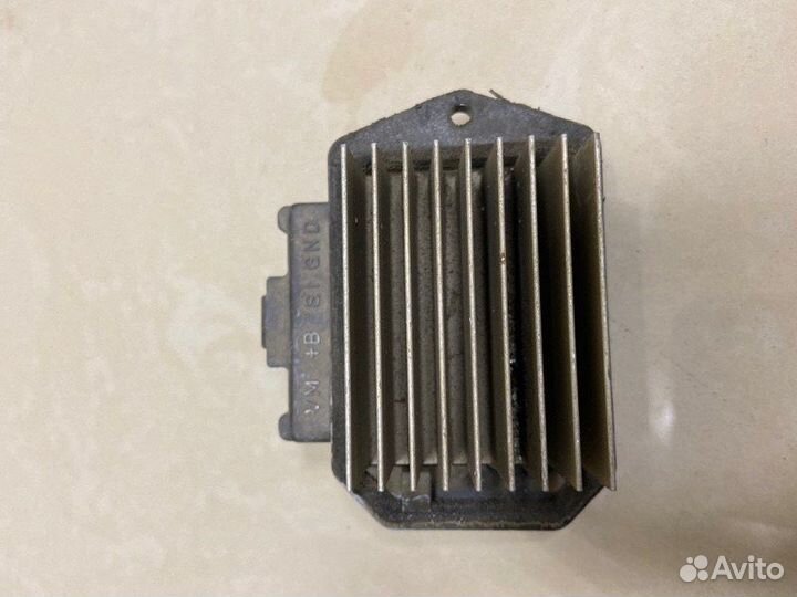 Резистор печки Toyota Prius NHW10 1NZ 2000