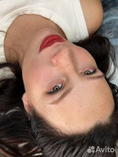 Перманентный макияж бровей губ и век татуаж