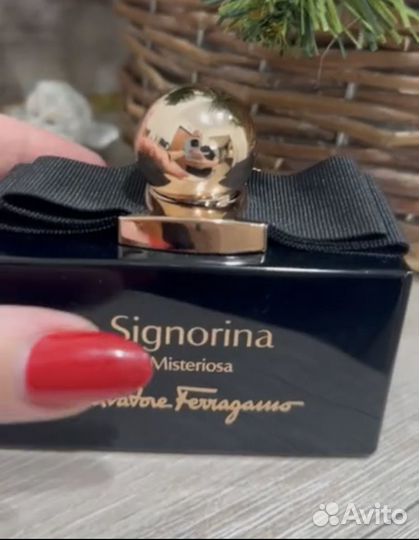 Salvatore Ferragamo Signorina Misteriosa