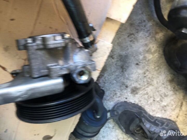 Насос гидроусилителя руля Bmw 5-Series E39 M52B20