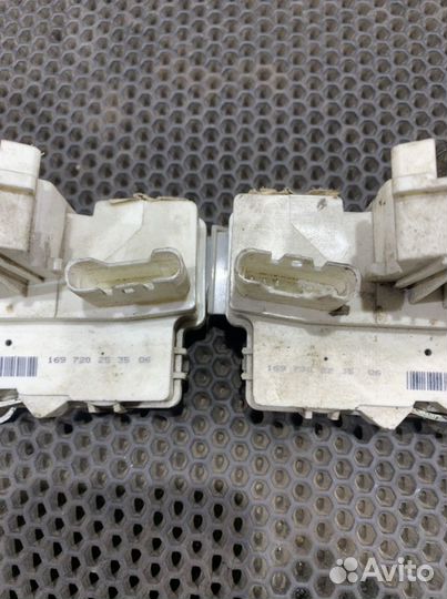 Замок двери задний Мерседес W164 ML 164