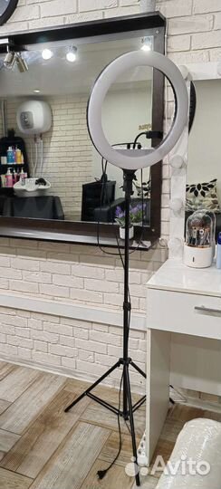 Кольцевая лампа RL 18