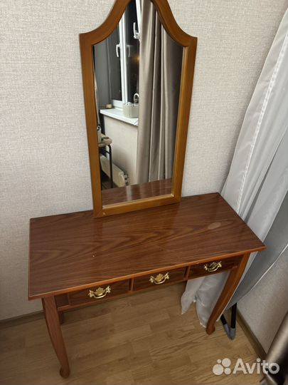 Туалетный столик с зеркалом раритет винтаж