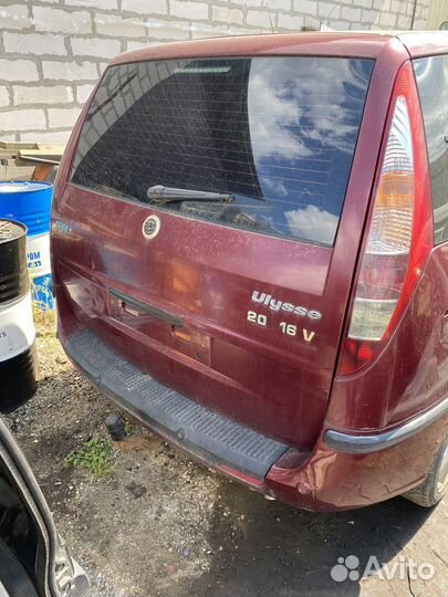 Фонари задние Fiat Ulysse