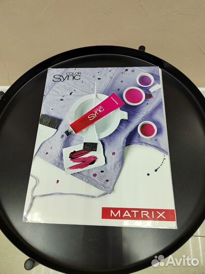 Палитра красок прядей для волос matrix tahe