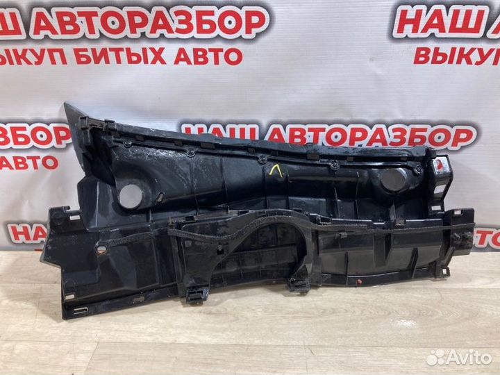 Жабо левое Toyota Corolla 150 седан 2008