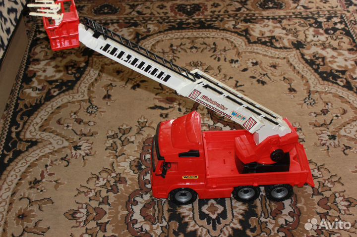 Детские игрушки машины