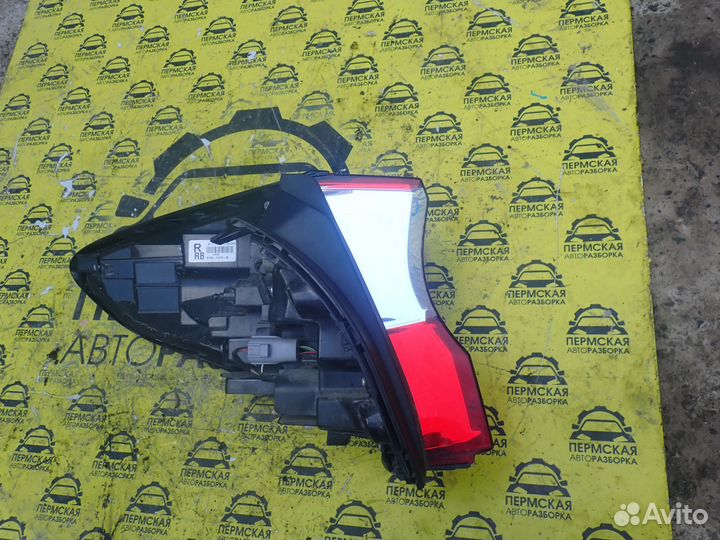 Фонарь задний наружный правый Toyota C-HR