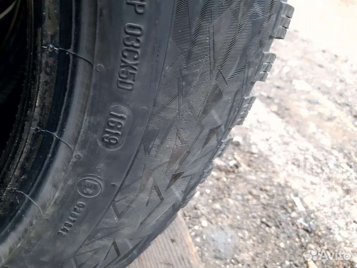 Continental IceContact 3 235/60 R17 106T