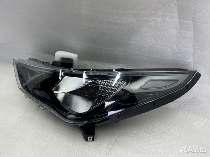 Фара галоген передняя левая Hyundai Solaris 2