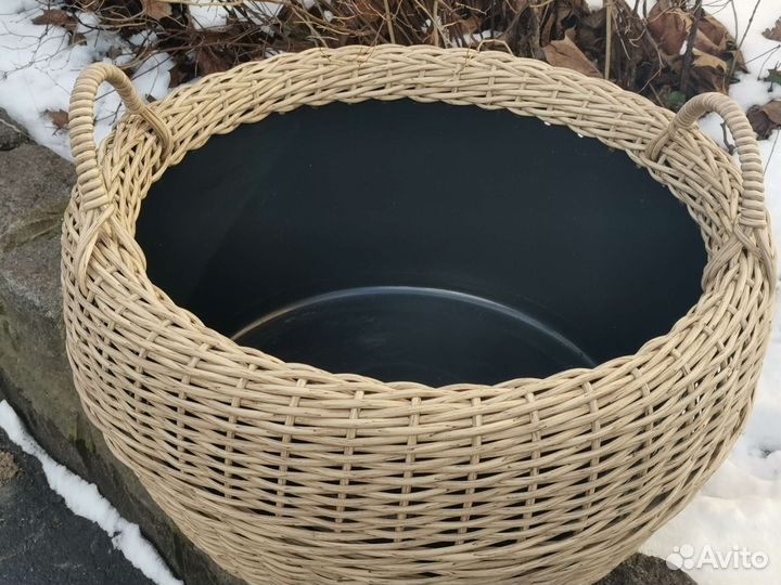 Кашпо корзина из искусственного ротанга