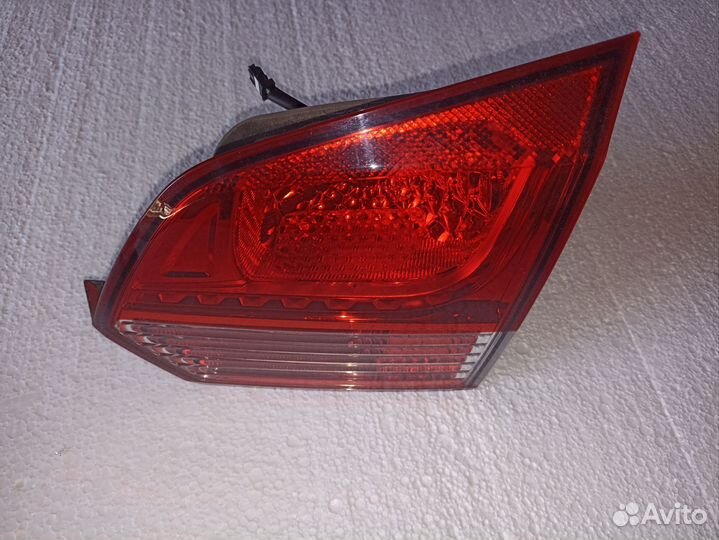 Фонарь правый Шевроле Круз универсал
