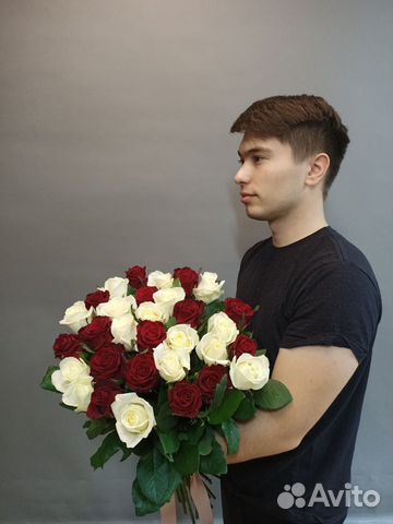 Цветы розы букет 31 роза 60см