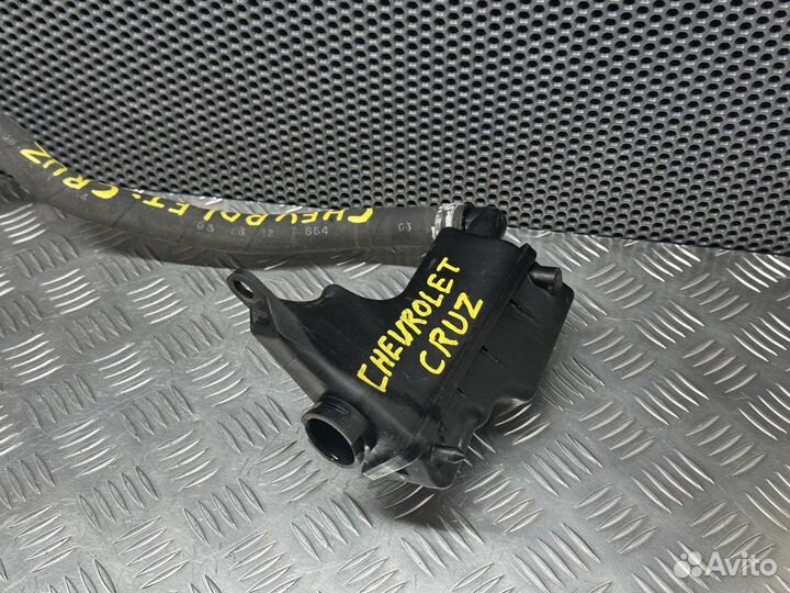 Бачок гур Chevrolet Cruze J300
