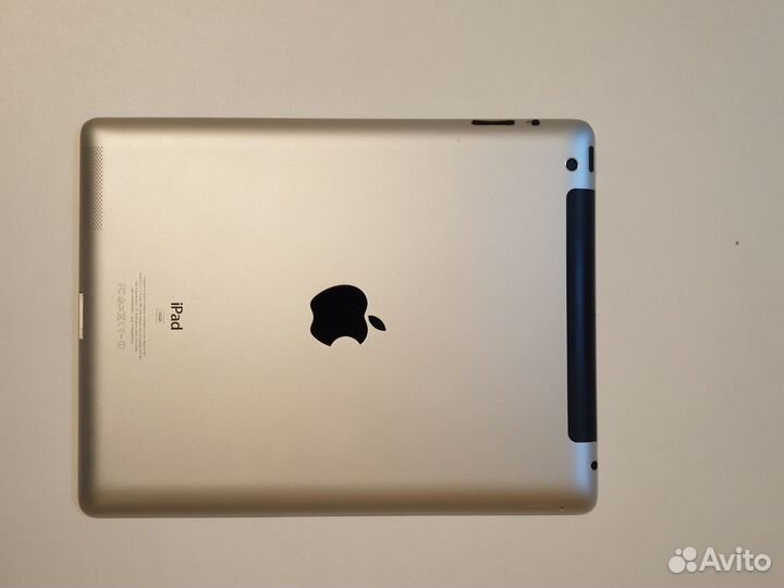 Планшет iPad 3 A1430 16Gb Wi-Fi 3G