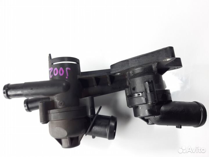 Корпус термостата Volkswagen Passat B7 1.4 TSI