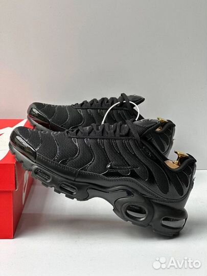 Кроссовки Nike air max tn plus black 42