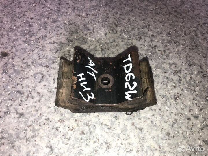 Подушка АКПП Suzuki Escudo TD62W H25A