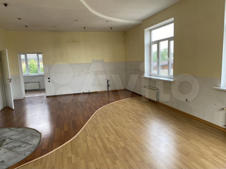 Дом 317,6 м² на участке 12 сот.