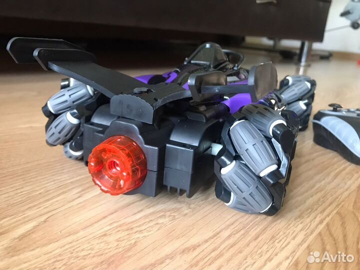 Машинка на пульте управления