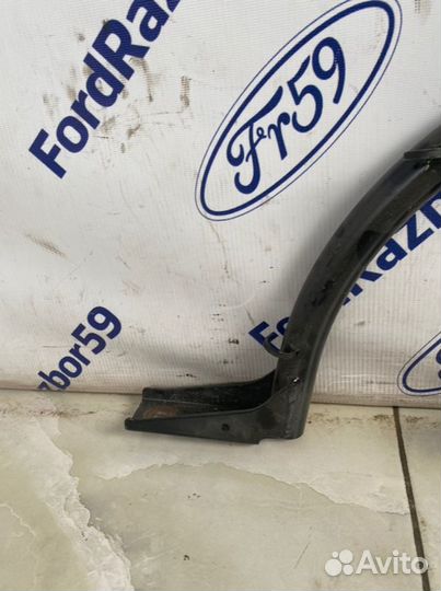 Петля крышки багажника задняя правая Ford Focus 3