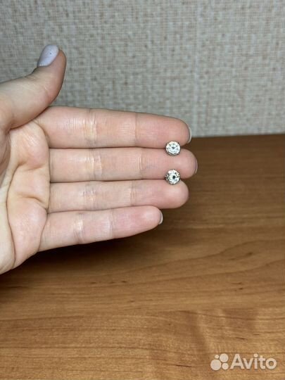 Сережки-гвоздики