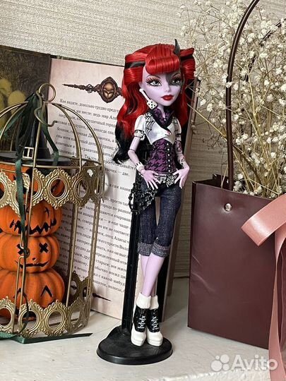 Куклы монстер хай Оперетта базовая